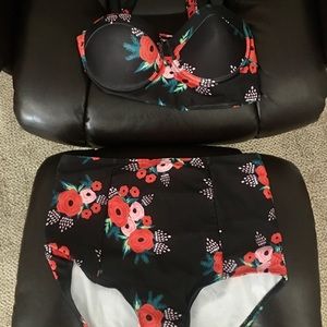 Super cute bikini NWT